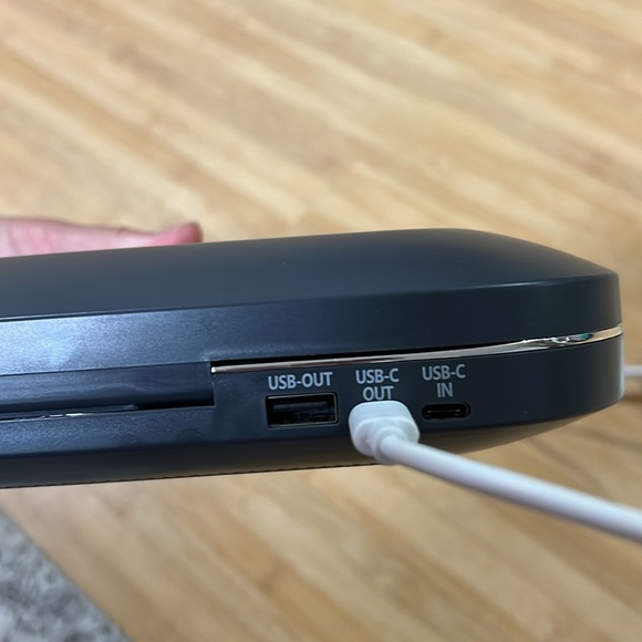 Phone Soap UV Cell Phone Disinfector - Picture 4 of 12